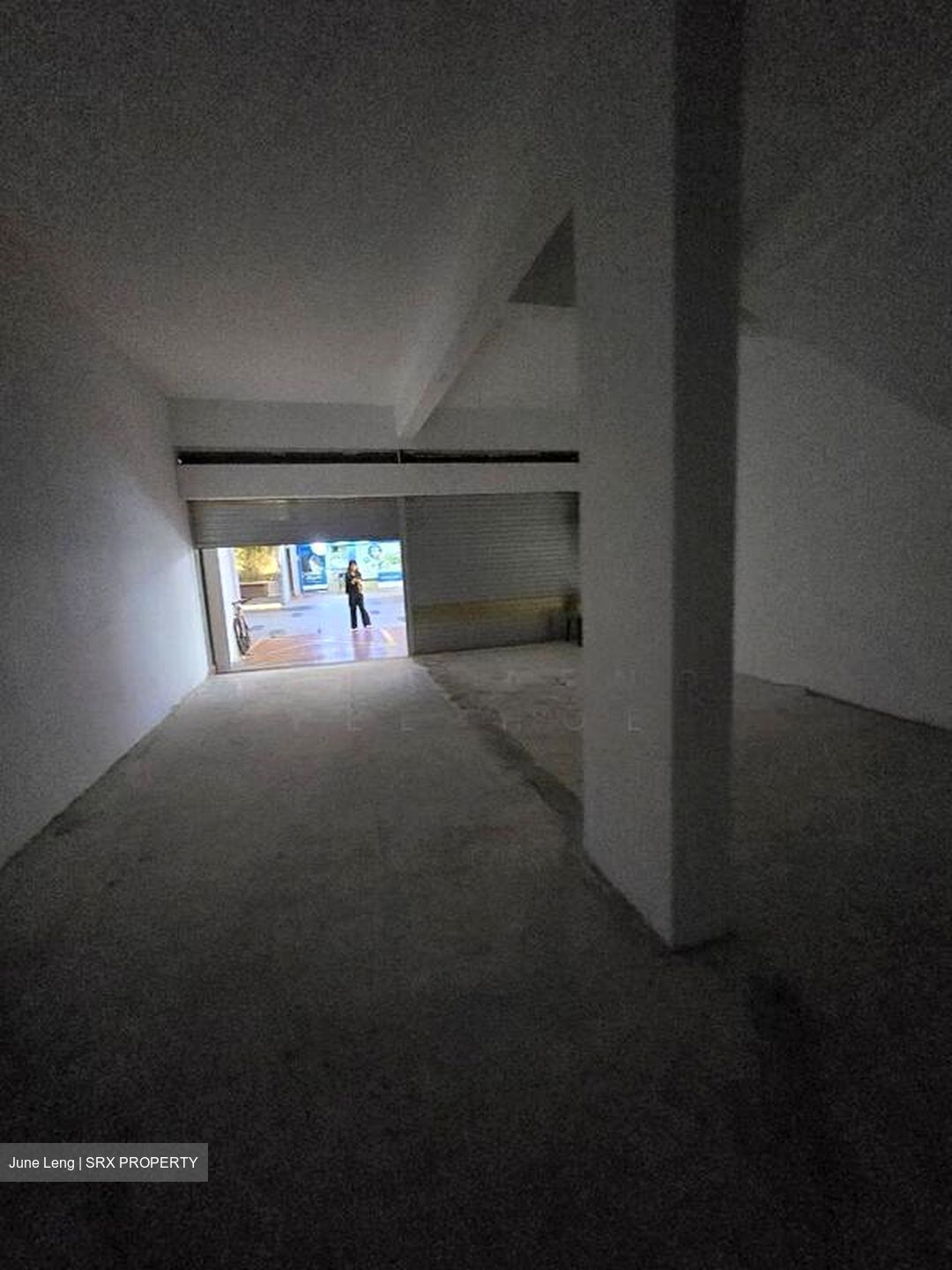 Ang Mo Kio Avenue 8 (D20), Shop House #505809211